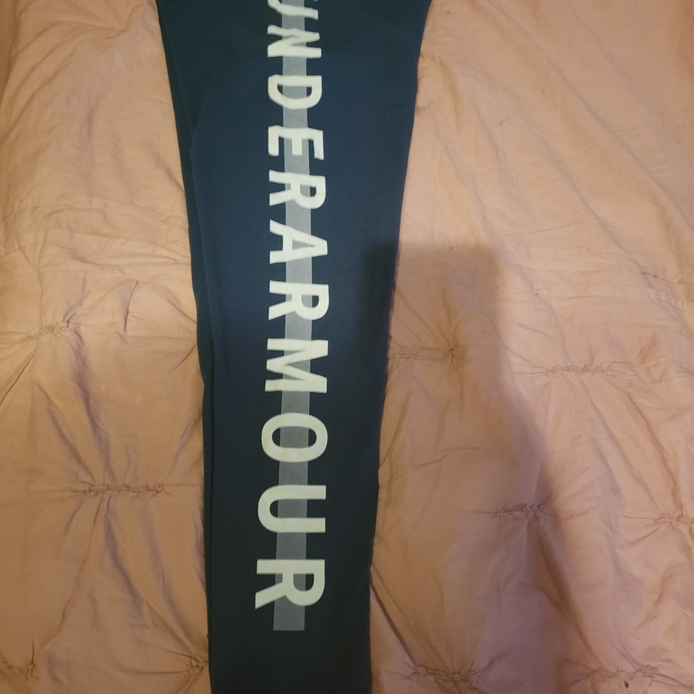 Underarmour woman yoga gym pants